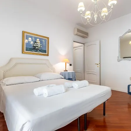 Hostdomus - Salsedine Apartamento Alassio