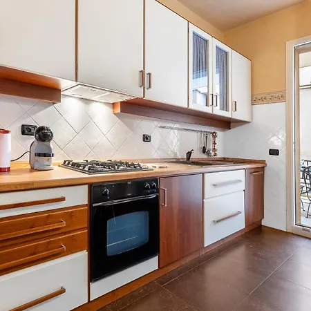 Hostdomus - Salsedine Apartamento Alassio